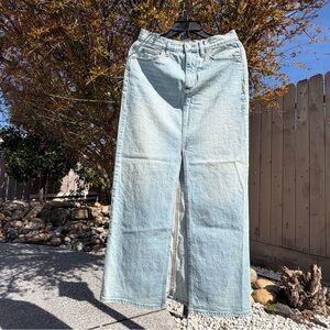 NWT Universal Thread Light Blue denim Jeans skirt front cut  size 6